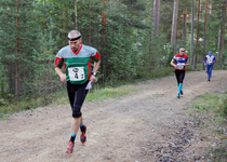 Laukaan 1-joukkueen 2-osuus Jari Liuha. KUva EJ.