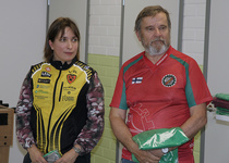 PreO:n voittaja Pinja Mäkinen, tempon ja PreO:n maailmamestari ja ja PreO:n kolmas Eero Hakanen tuore P-sarjan viestimaailmanmestari. Kuva EJ