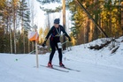 Ulla viimeisellä rastilla Kasukkalassa. Kuva: Hanna Laakso